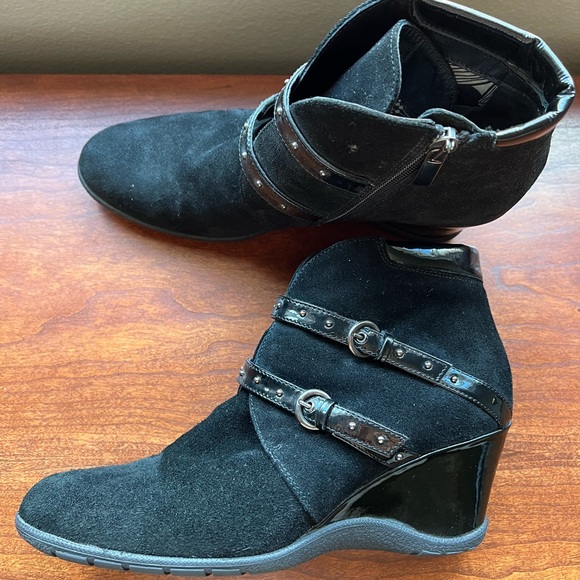 Aquatalia Folly Waterproof Black Wedge Boots - Picture 2 of 8